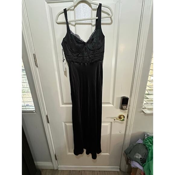 NWT ASTR the Label Women's Black Alva Ruched Sweetheart Sheath Midi Dress Size L - Picture 2 of 11